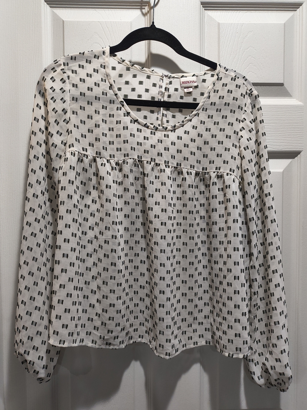 Merona White & Black Printed Long-Sleeve Blouse